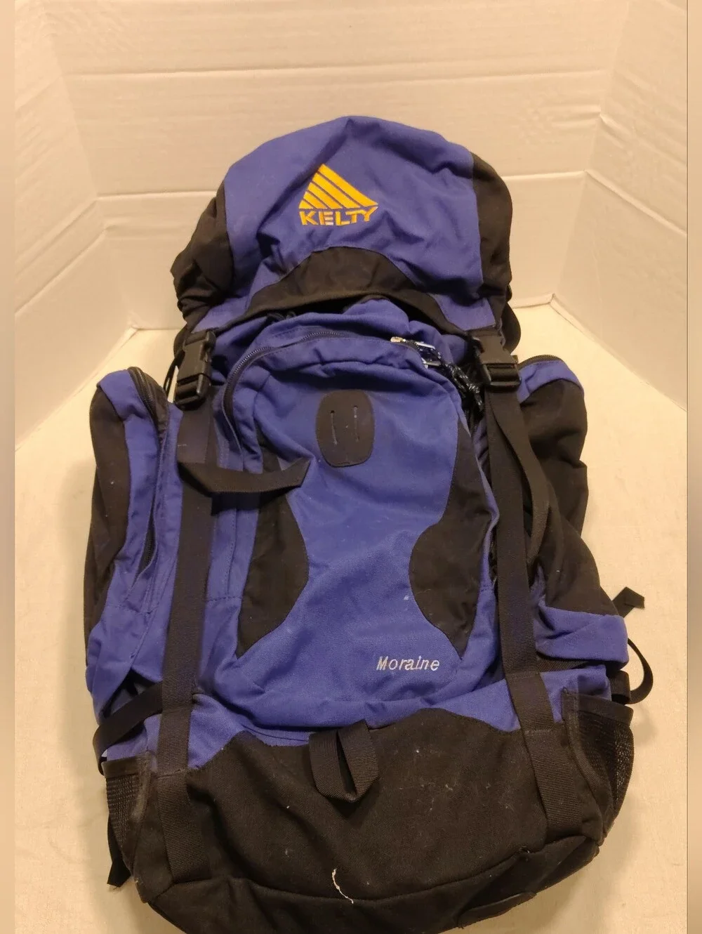 Kelty Moraine Hiking Mountain Hardback Cinch 8 buckle Backpack